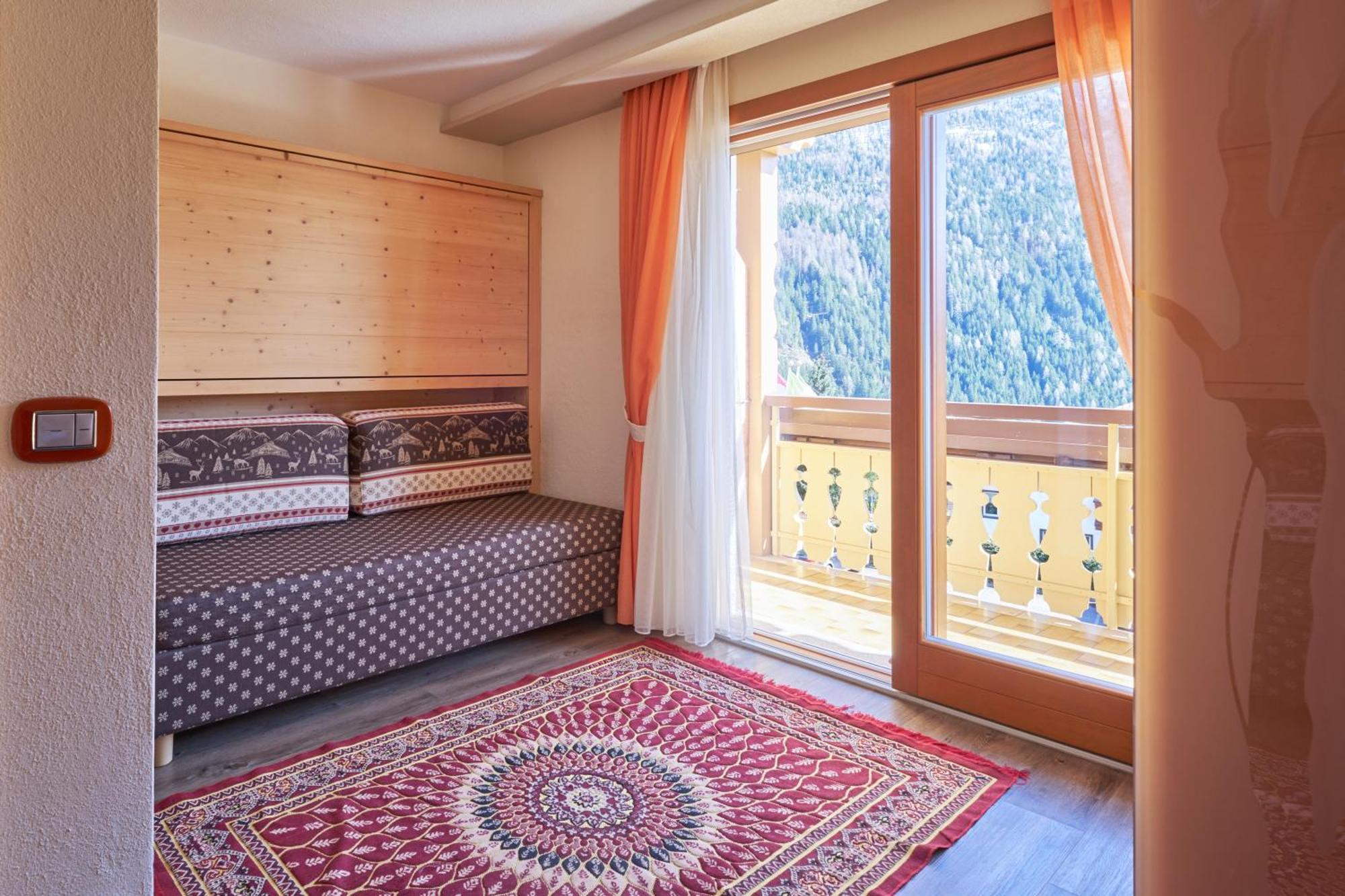 Berg Hotel Latemar Spitze วีโก ดี ฟาสซา ภายนอก รูปภาพ